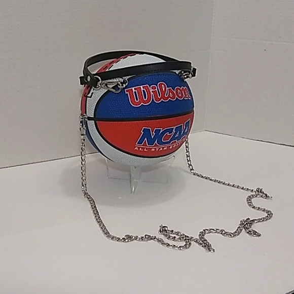 NWT HANDMADE Small RED, WHITE & BLUE Wilson Basketball Purse 🏀 - Picture 9 of 14